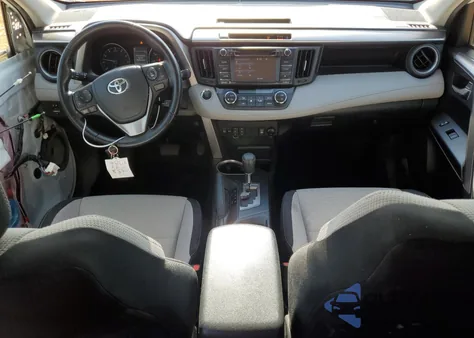 2018 Toyota Rav4 Adventure z USA, uszkodzony, nr VIN JTMRFREVXJJ179934